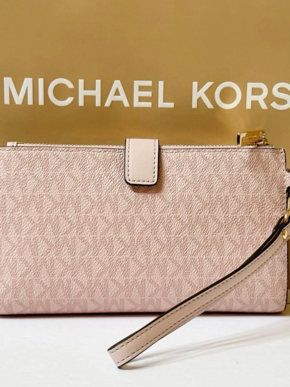NWT Michael Kors Jet Set Double Zip Smartphone Blush Pink Logo Zip Wristlet